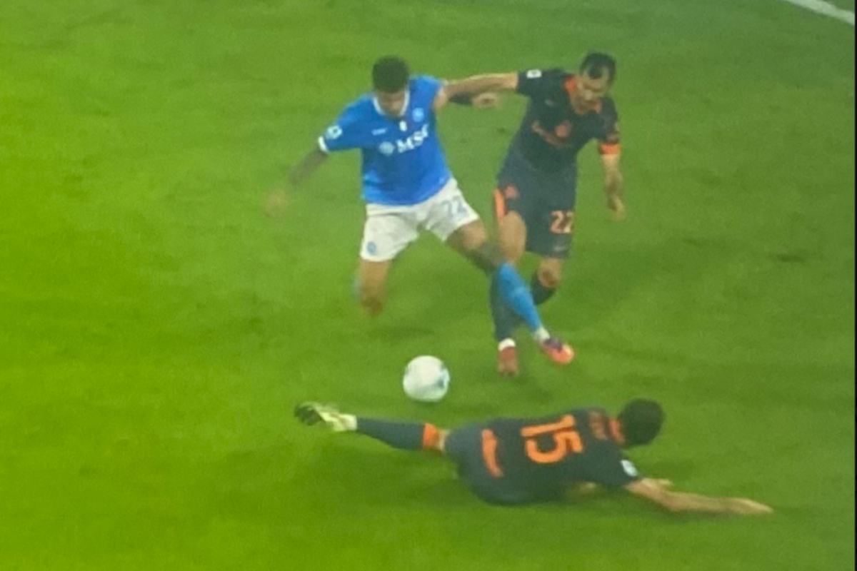L'episodio deciso da Mariani in Napoli-Inter
