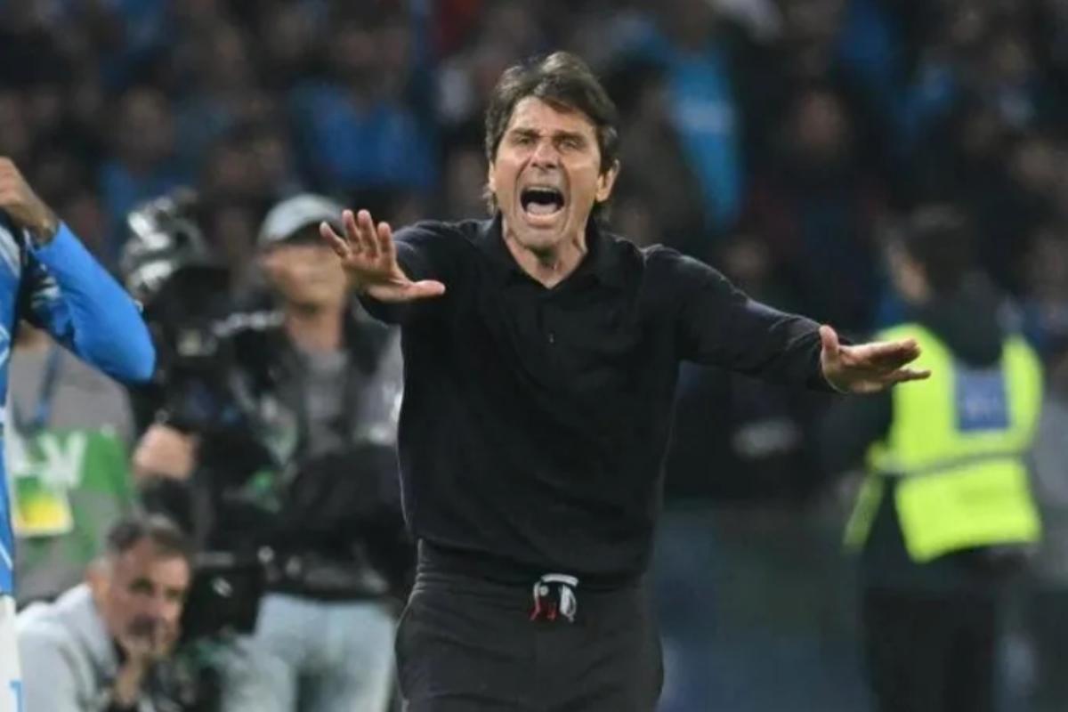 Napoli calciatore sviene in campo