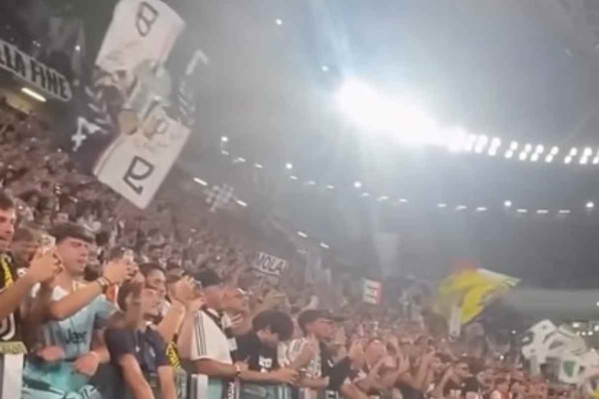 Tifosi della Juventus all'Allianz Stadium