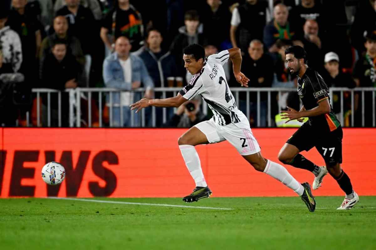 Alberto Costa sostituisce Dumfries