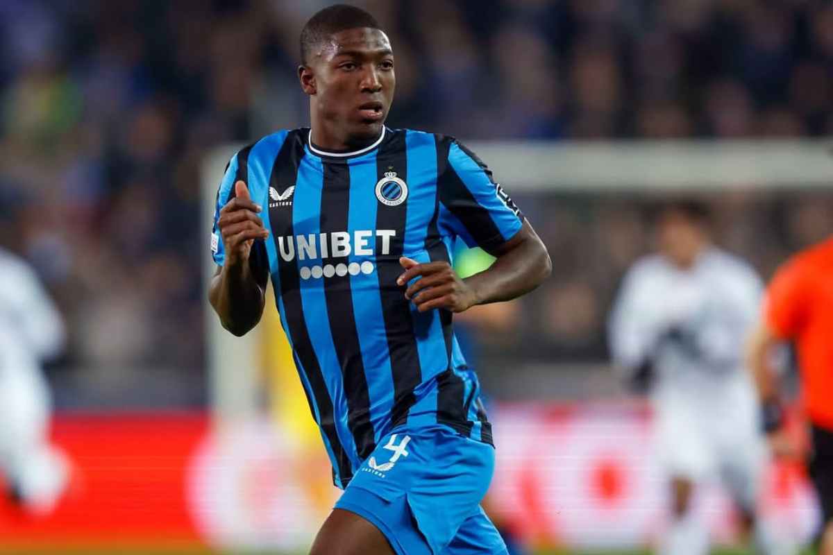 Joel Ordonez in campo con il Bruges
