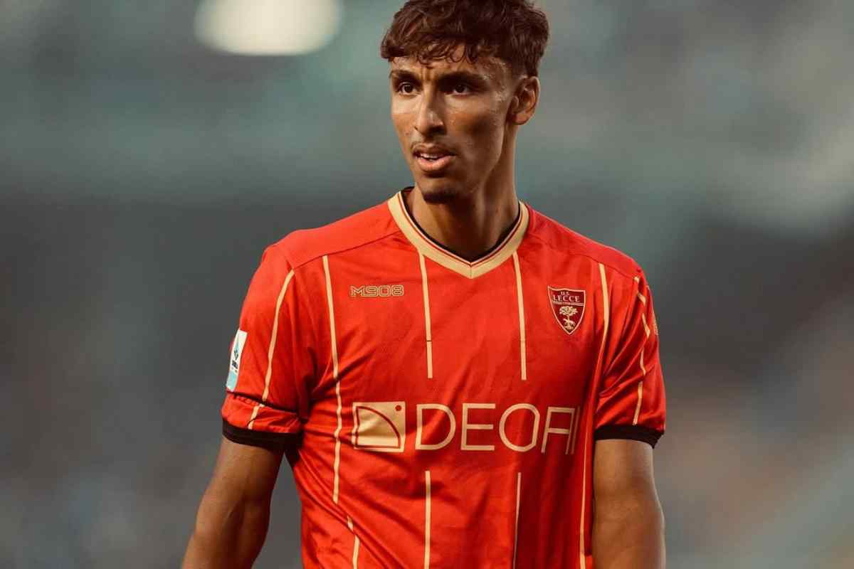 Tiago Gabriel in campo con il Lecce