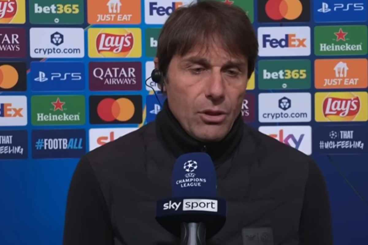 Antonio Conte durante un'intervista a Sky Sport