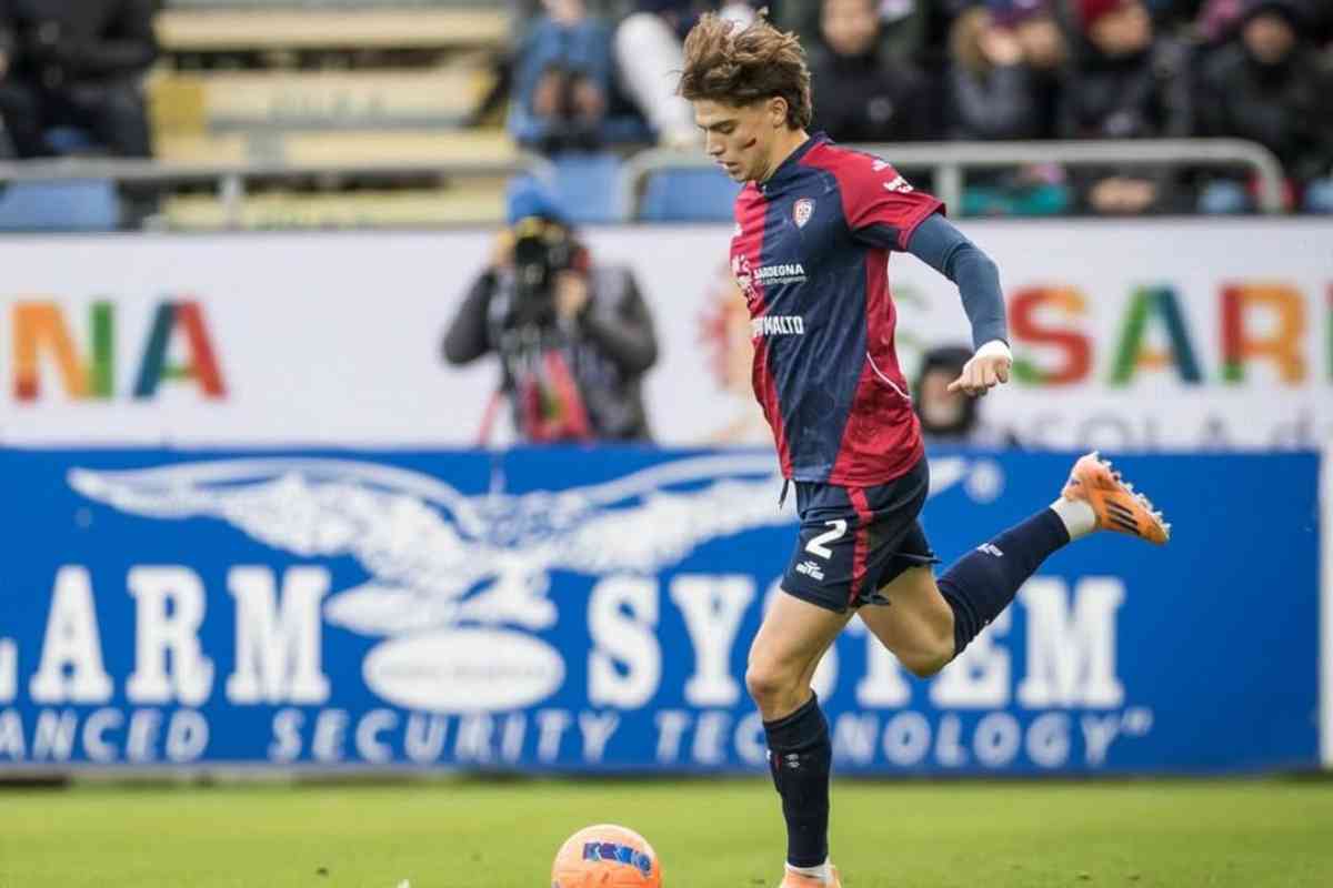 Marco Palestra in campo con il Cagliari