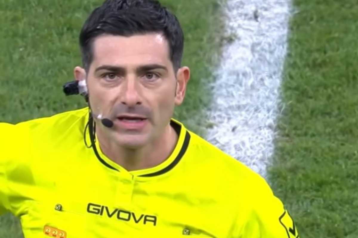 L'arbitro Maresca annuncia la revoca del rigore per l'Inter