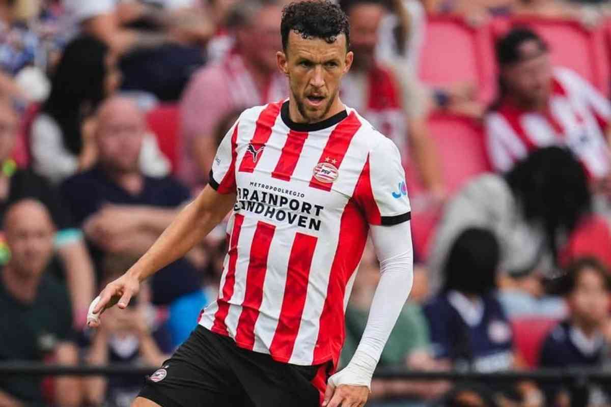 Ivan Perisic in campo con il PSV