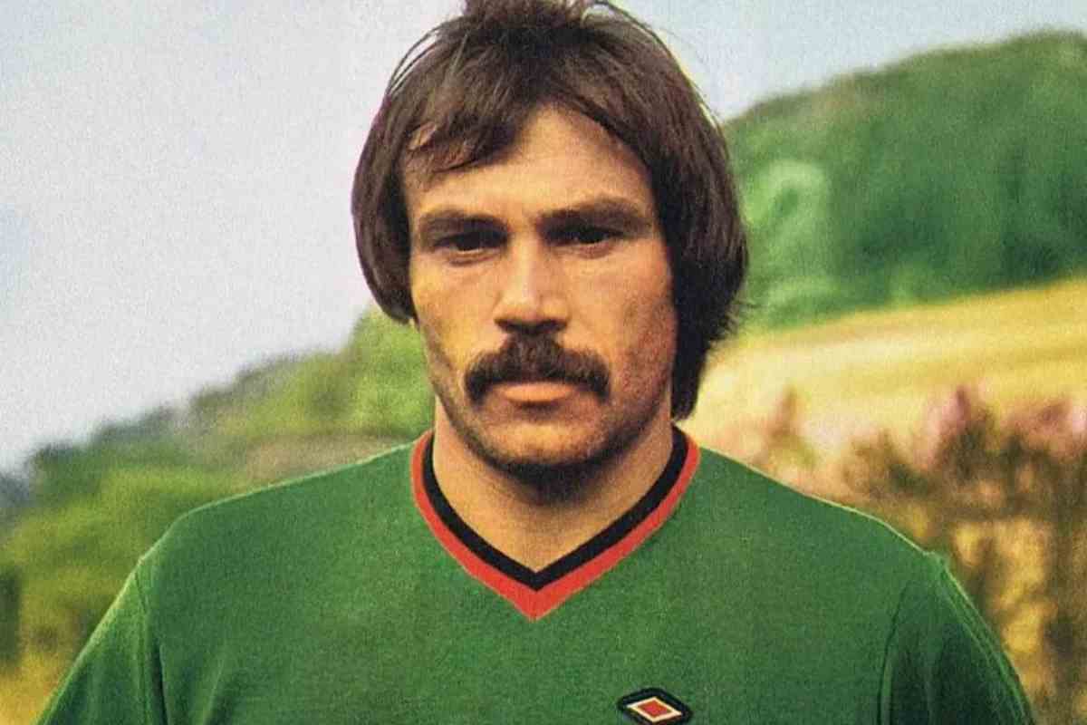 Zelico Petrovic in primo piano