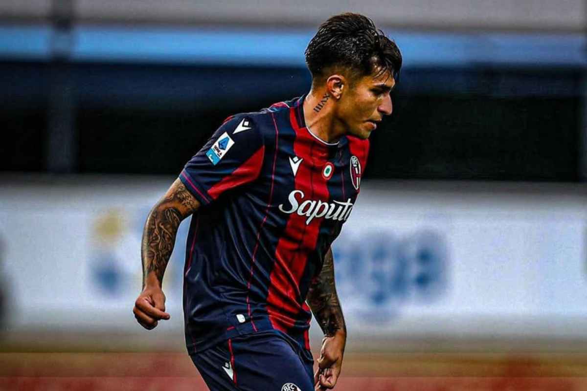 Santiago Castro in campo con il Bologna