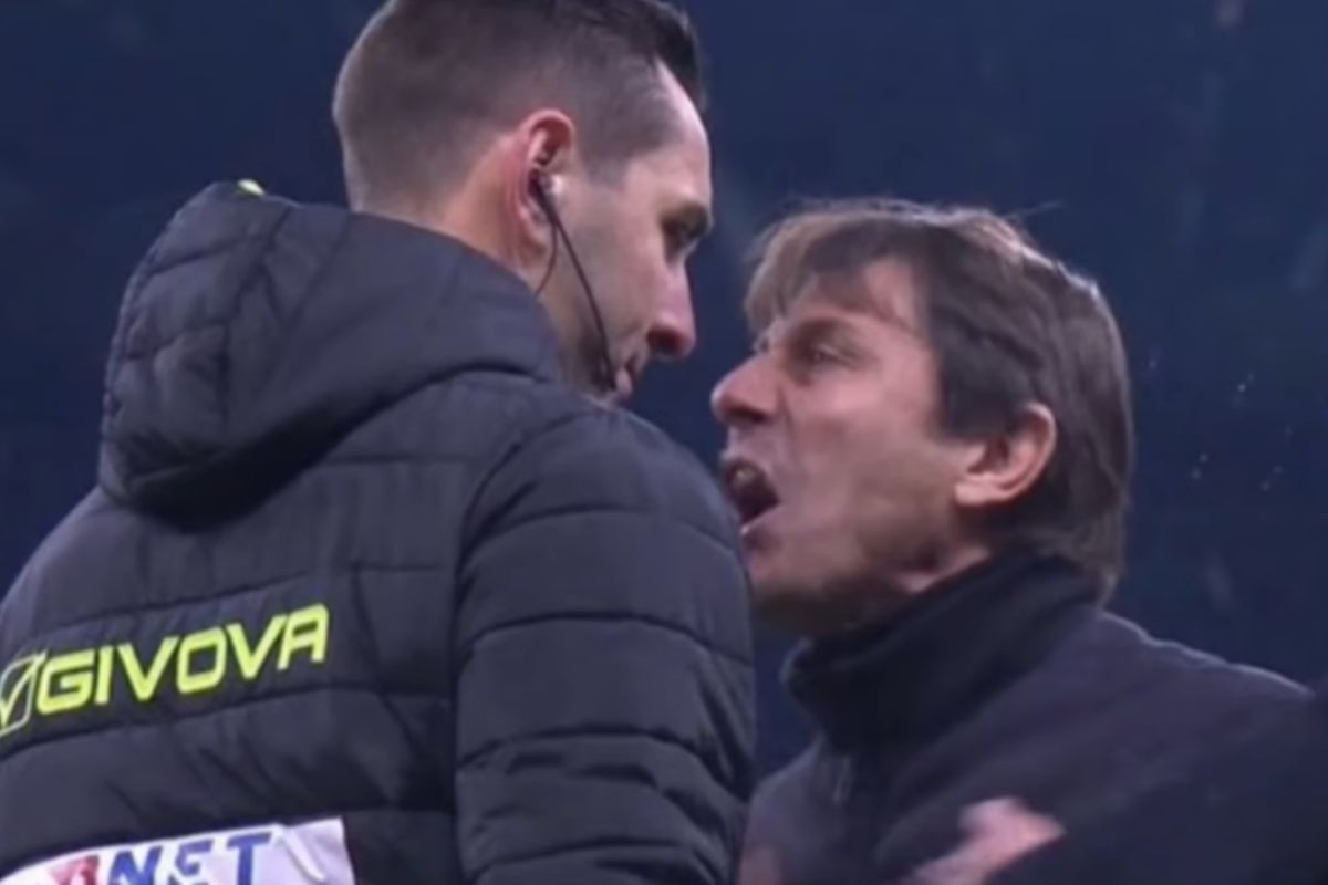 Conte protesta durante Inter-Napoli
