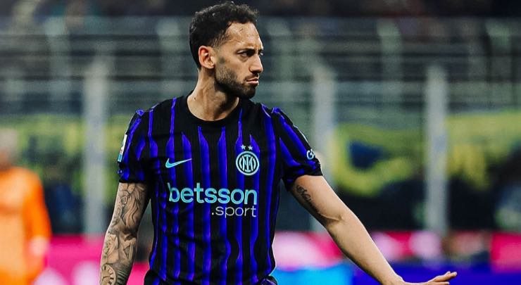 Hakan fuori Inter