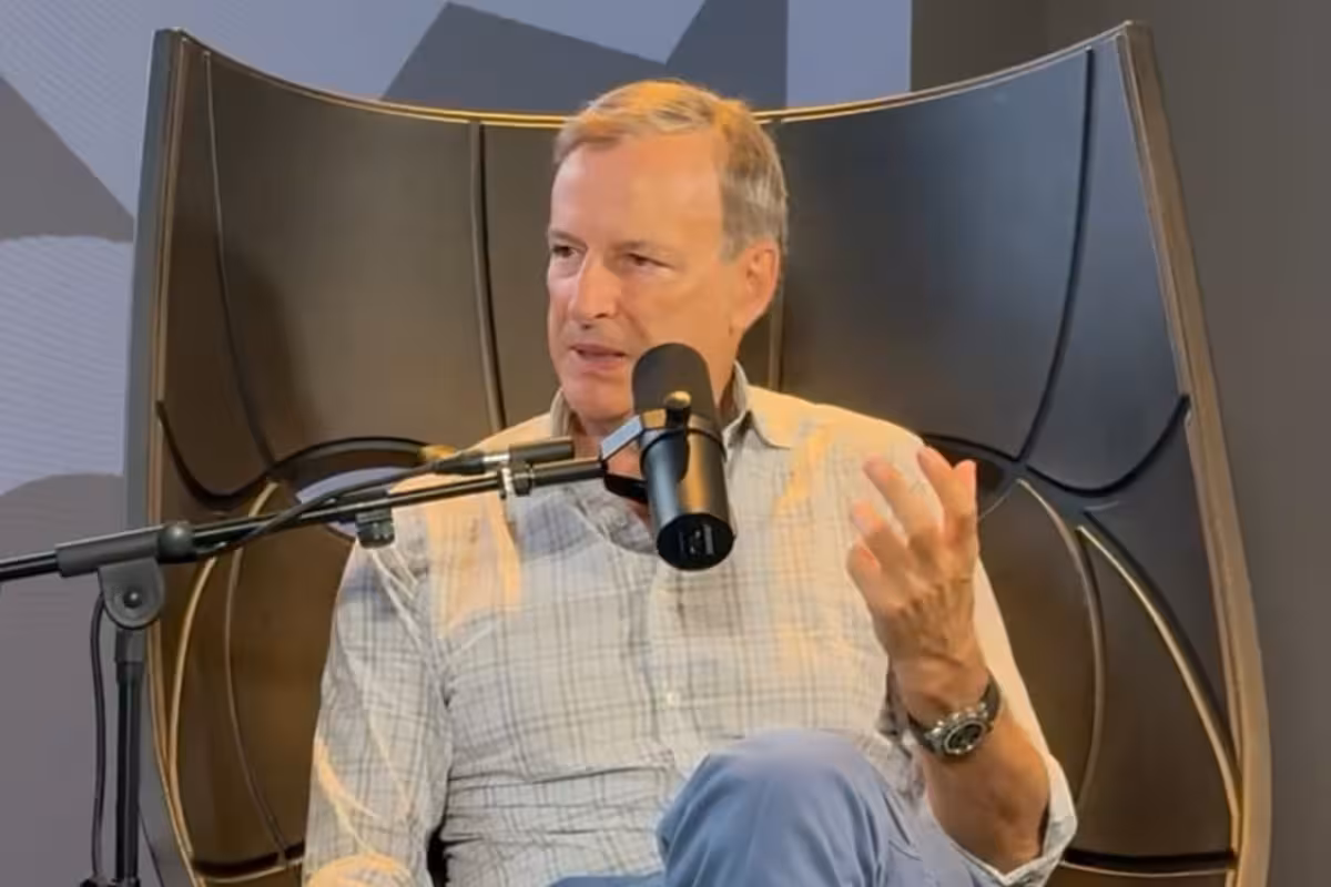 Fabio Ravezzani durante un'intervista