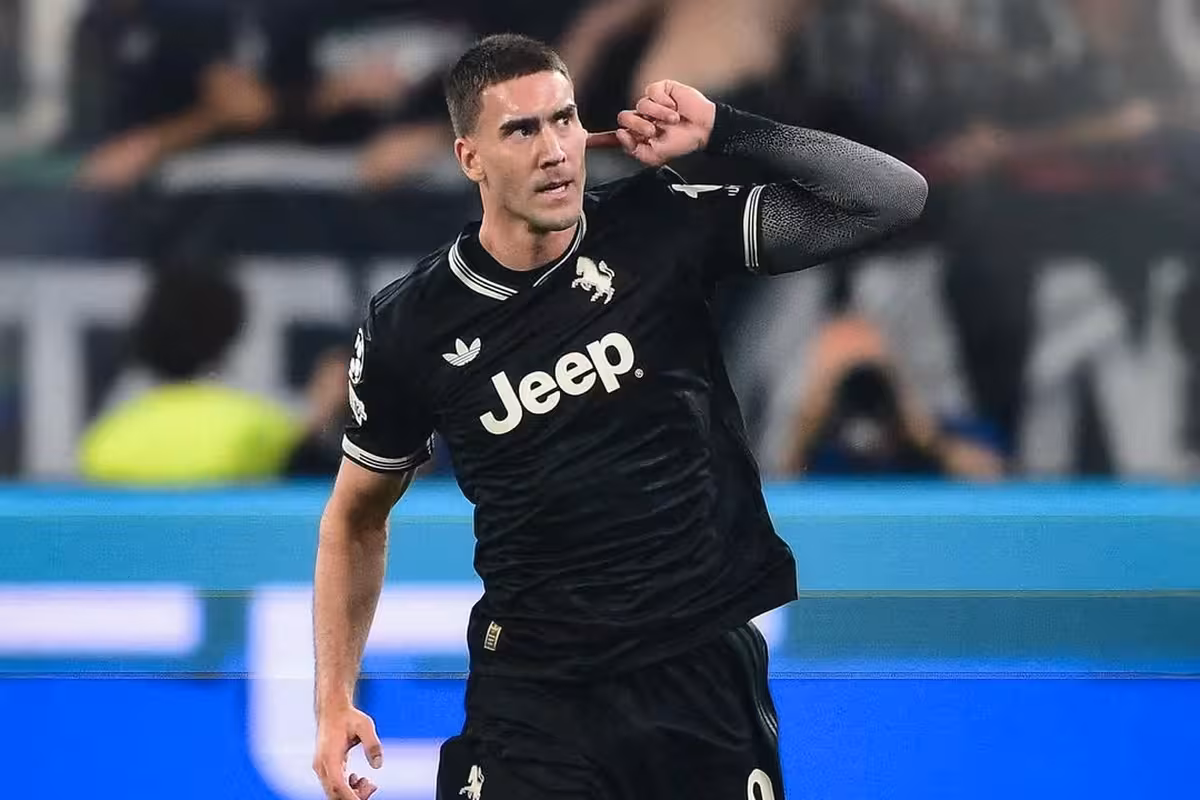 Dusan Vlahovic firma contratto